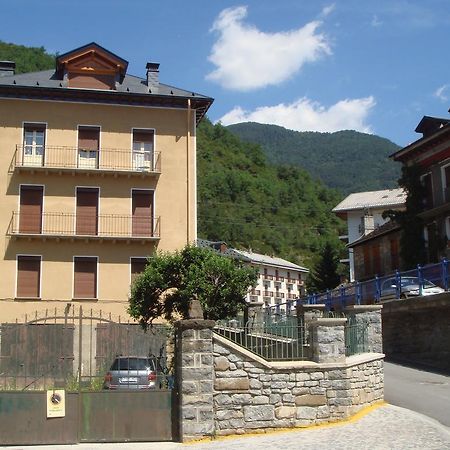 Apartamentos Valles Broto Habitación foto